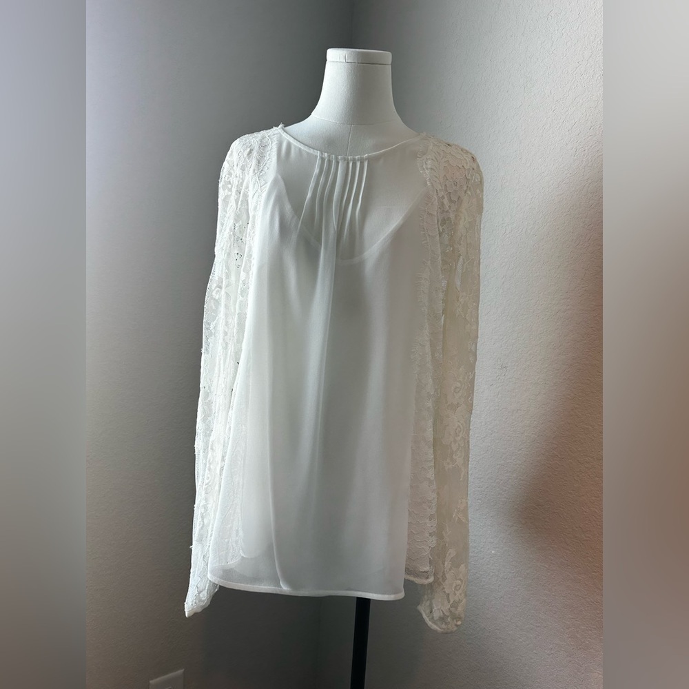 New White House Black Market White Long Sleeve Pleated Blouse Size L